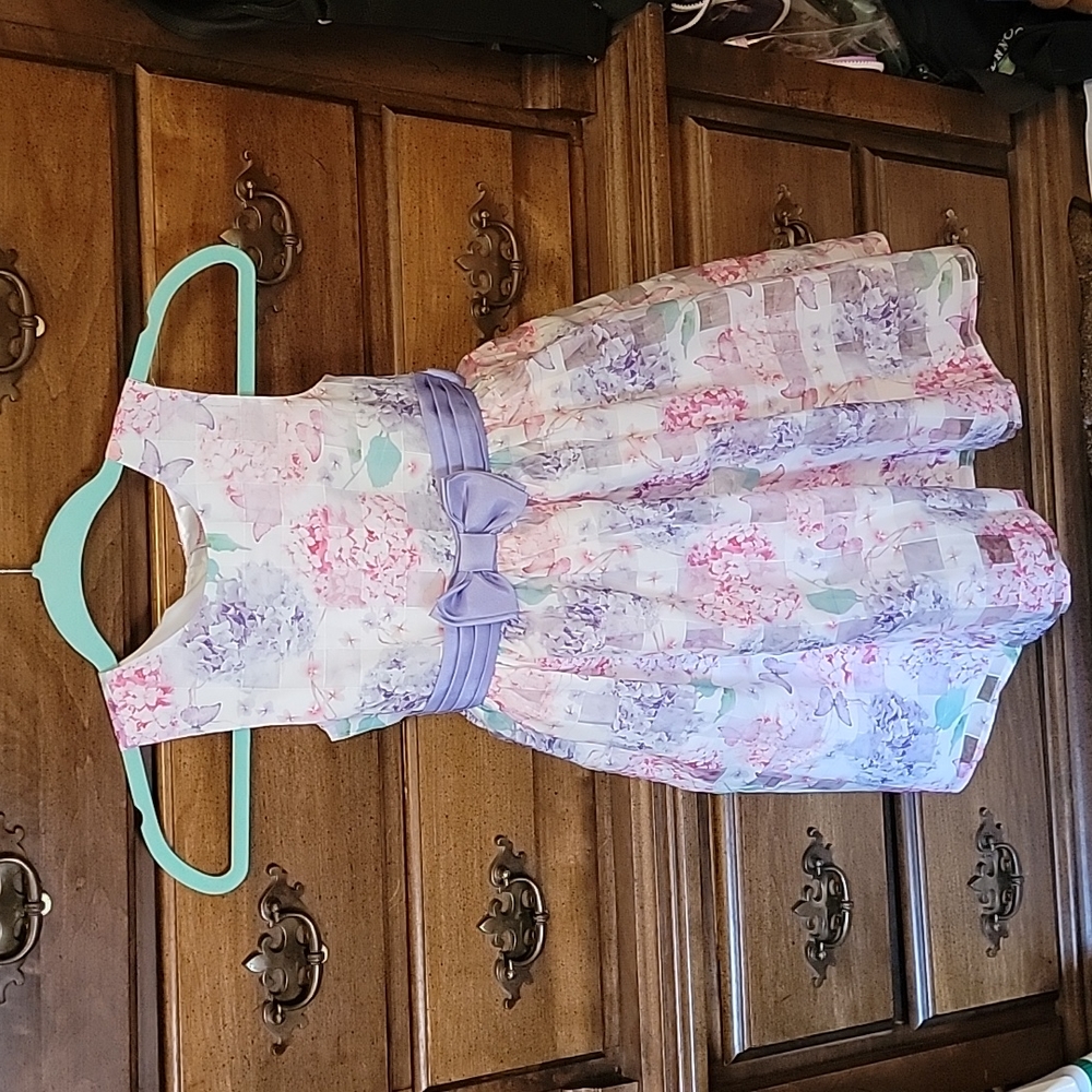 Girls formal dress, like new, size 6